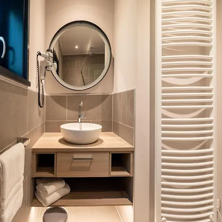 Elegant Forest Mansion *