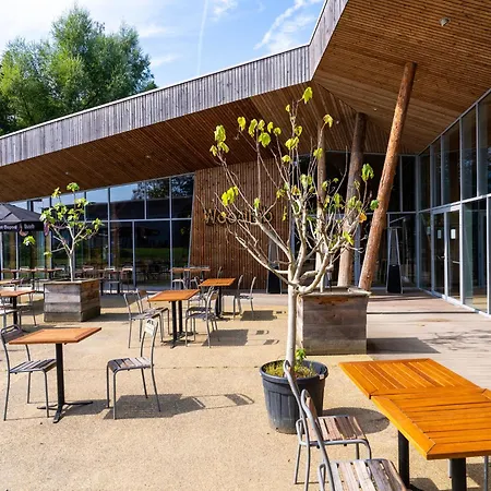 Σπίτι διακοπών Elegant Forest Mansion Antoing